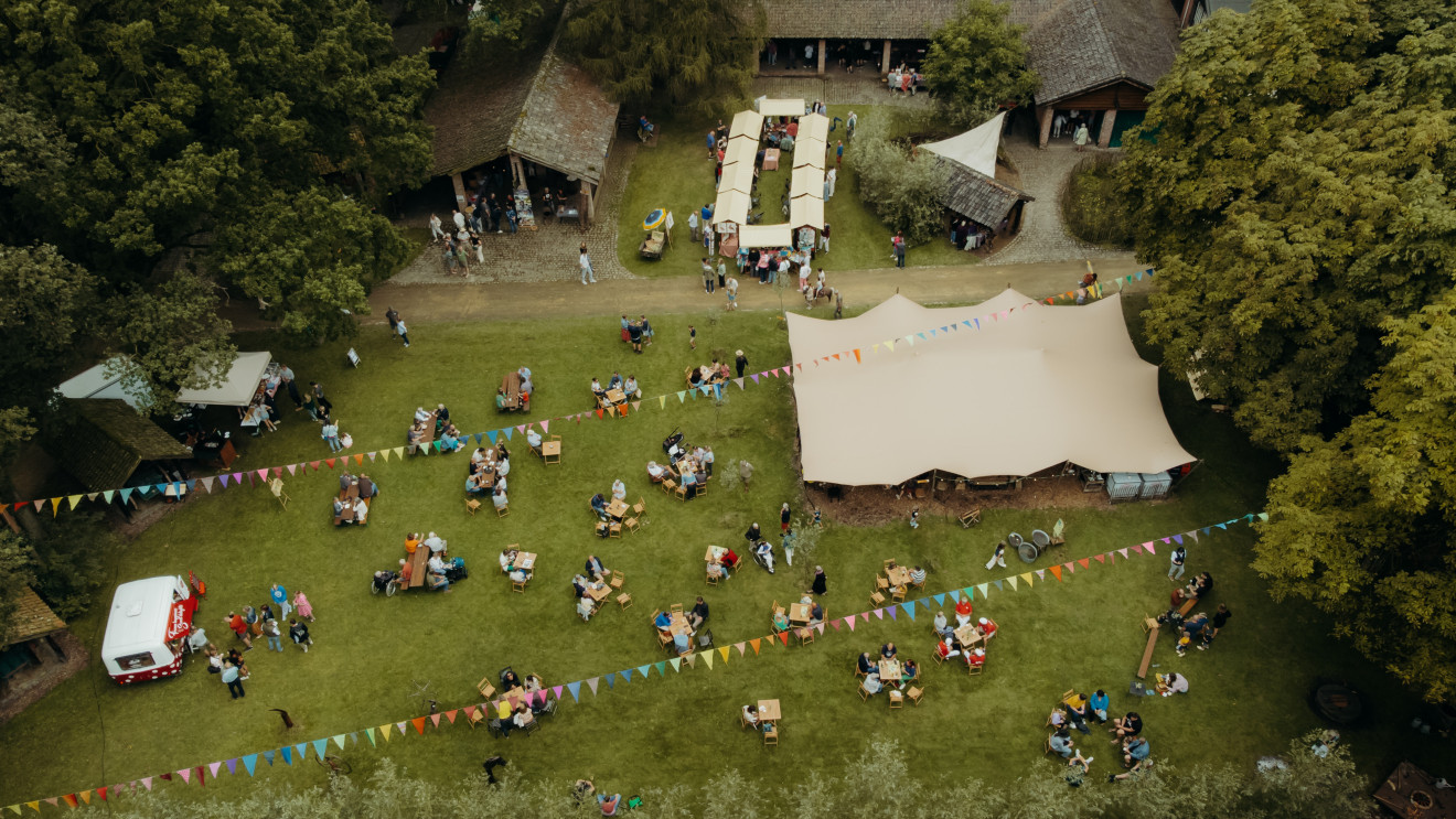 Karrenmuseum Het Karrenmuseum wil het verleden verbinden met de toekomst.