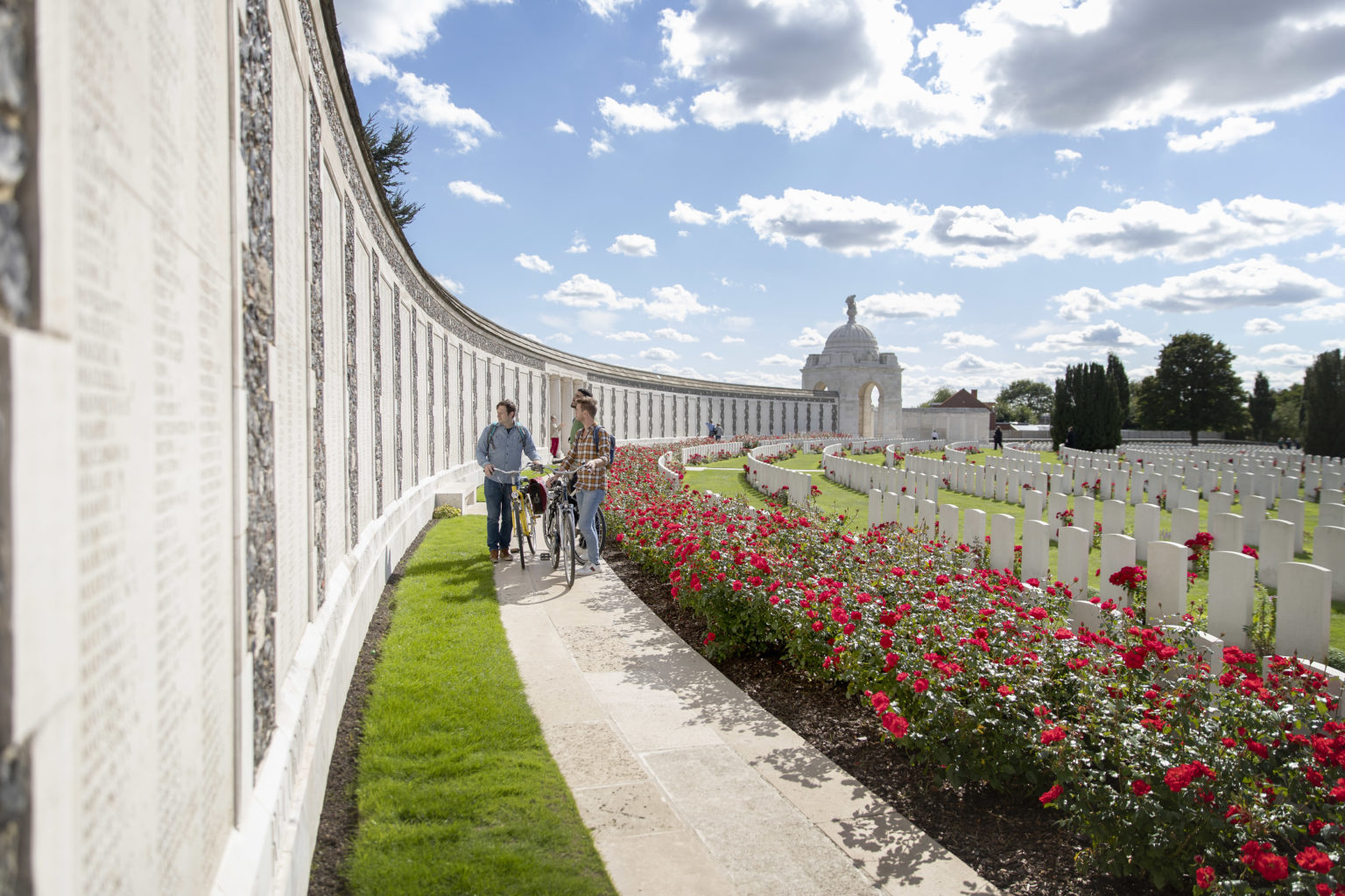 Zonnebeke Tyne Cot_Cemetery